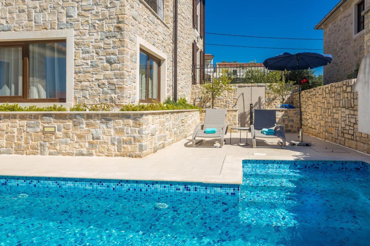Villa Lurda Linardici Krk エクステリア 写真