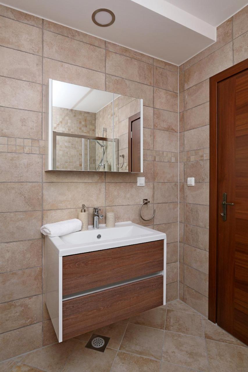 Villa Lurda Linardici Krk エクステリア 写真
